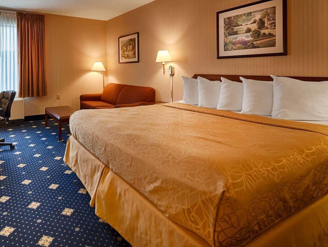 Hotel Baymont By Wyndham Groton/Mystic Exterior foto